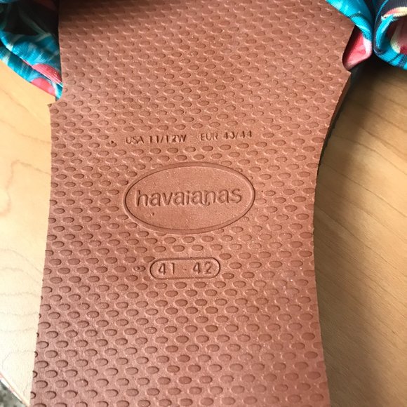 FINAL DAY - FINAL PRICE - Havaianas Brown w/Tropical Flowers Thongs 11/12W - Picture 3 of 7